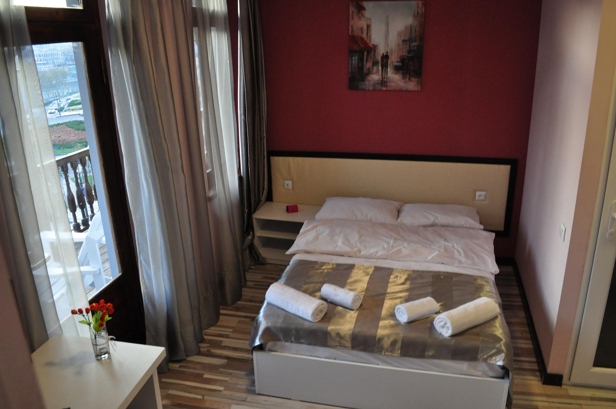 Tiflis Metekhi Hotel 外观 照片