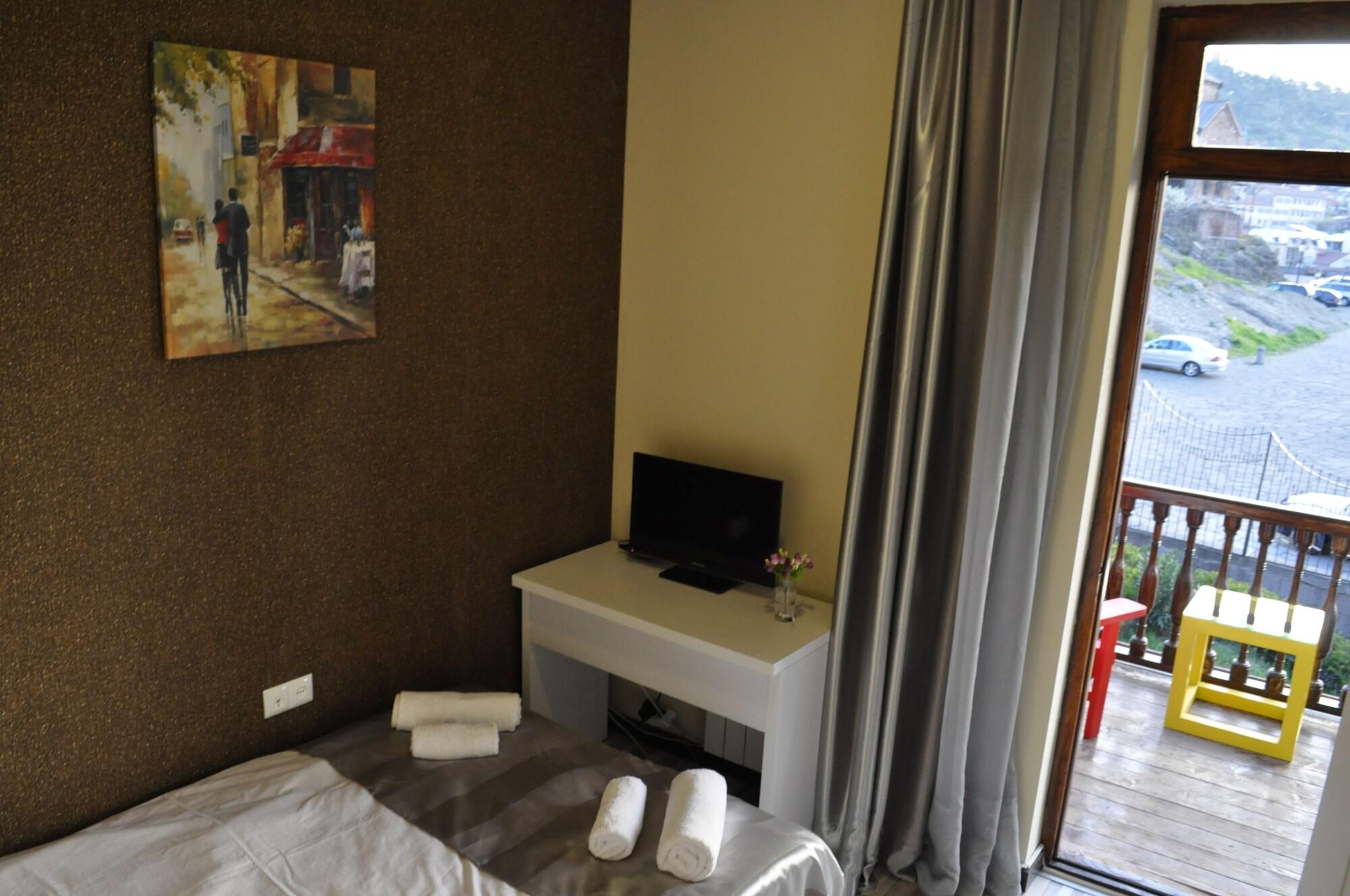 Tiflis Metekhi Hotel 外观 照片