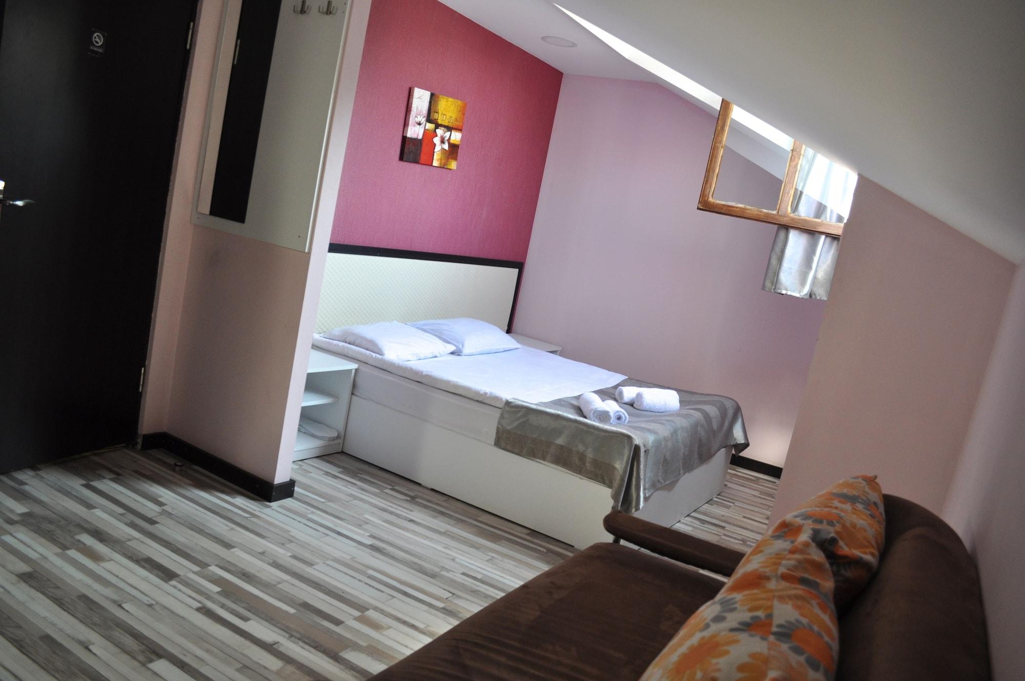 Tiflis Metekhi Hotel 外观 照片
