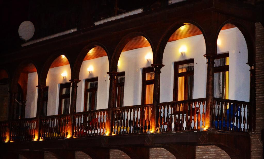 Tiflis Metekhi Hotel 外观 照片